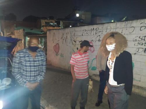 Entrega-de-Marmitex-a-moradores-de-rua-3